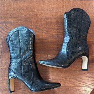 Chinese Laundry Black Croc-Embossed western style Boots